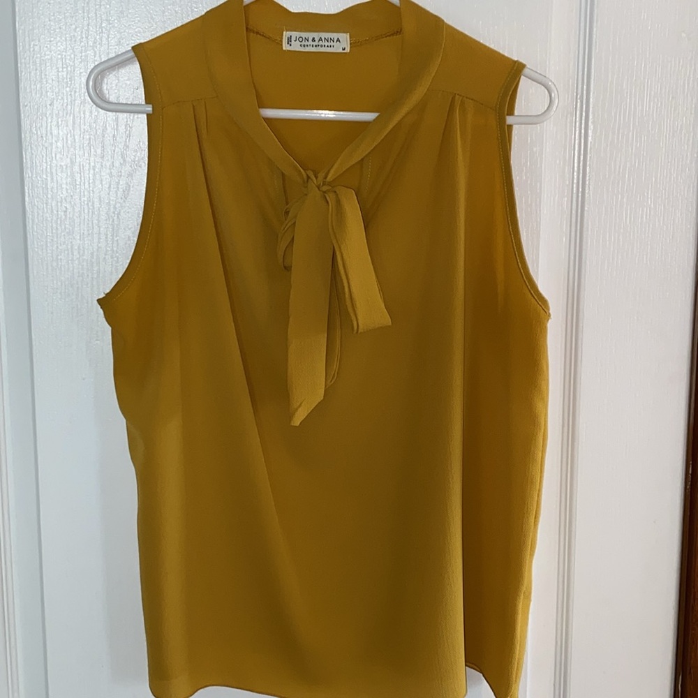 Jon & Ana contemporary sleeveless blouse, mustard, tie front,medium EUC